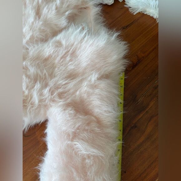 Cat & Jack pink fuzzy lightweight hook n eye closure size 10-12 girls - Picture 15 of 16